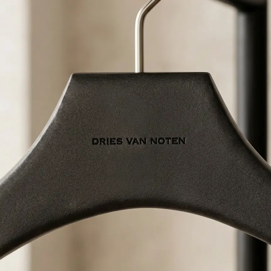 cintre avec logo