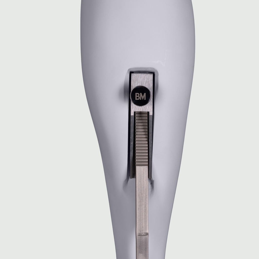 BOHM104H423_GR3_calfpin