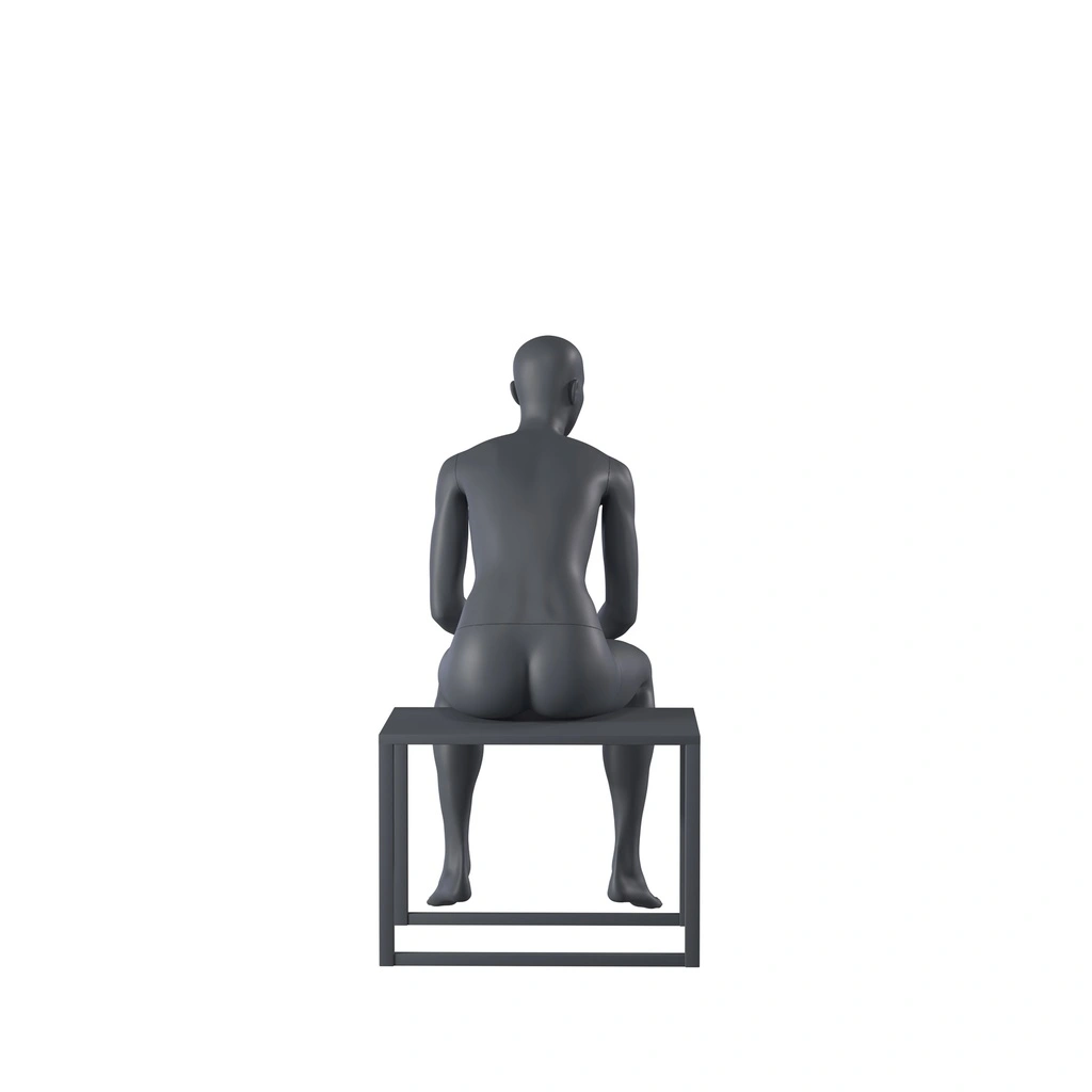 Sport dames mannequin, grafiet grijs, gestilleerd hoofd, zittende pose 07 
