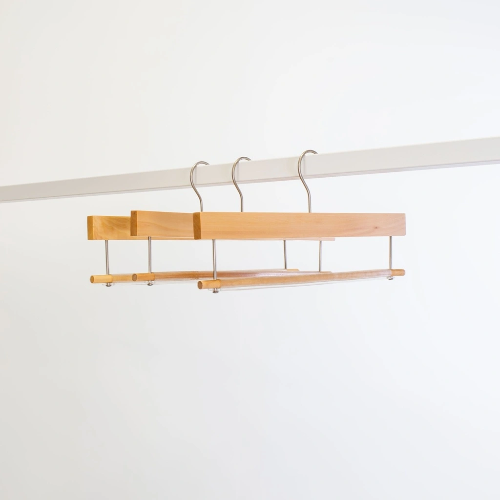 Kledinghanger voor broeken, lotushout naturel gelakt, 36 cm breedte, matte haak - doos van 100 stuks