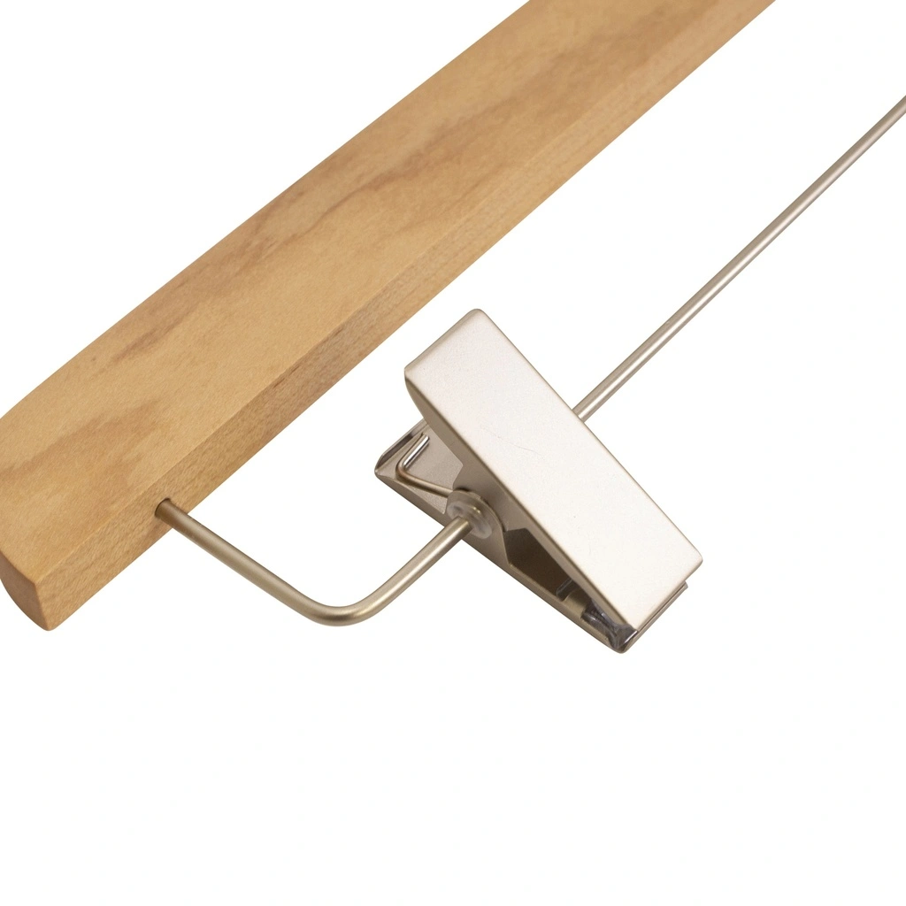 Kledinghanger met clips voor volwassenkledij, lotushout naturel gelakt, 36 cm breedte, matte haak - doos van 50 stuks.