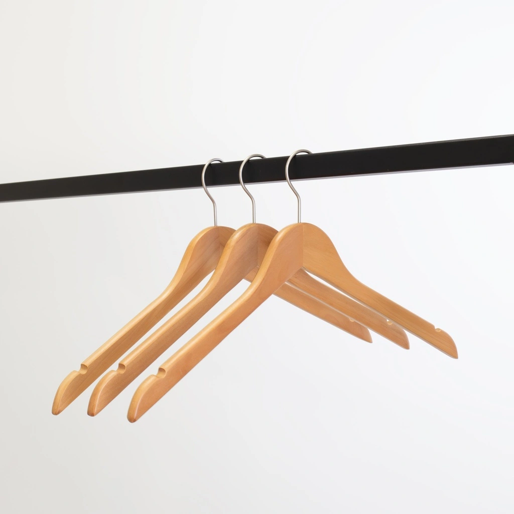 Kledinghanger lotushout naturel gelakt voor dames en heren kledij, 44 cm breedte, matte haak - doos van 100 st