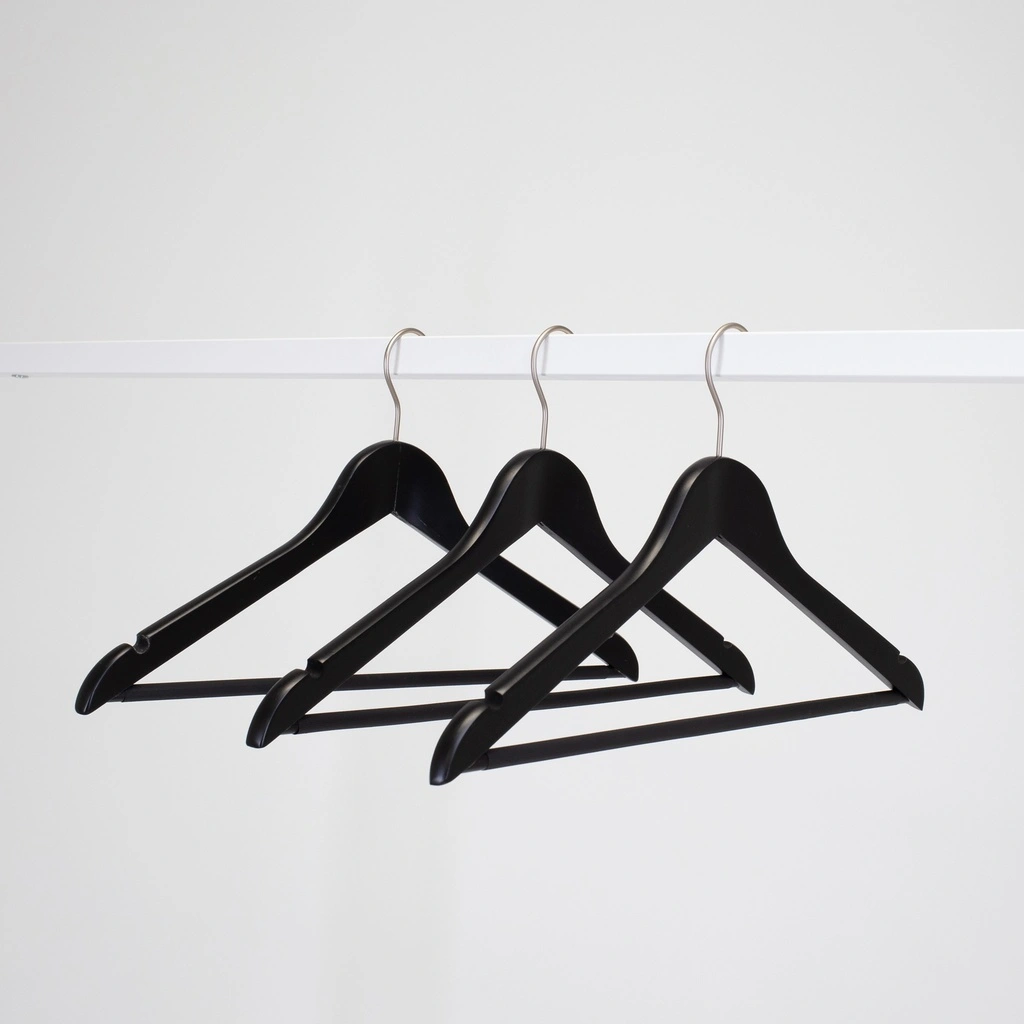 Zwarte kleerhanger met anti slip broeklat voor bloes/shirt, 44 cm breedte, nikkel haak - doos van 100 stuks.