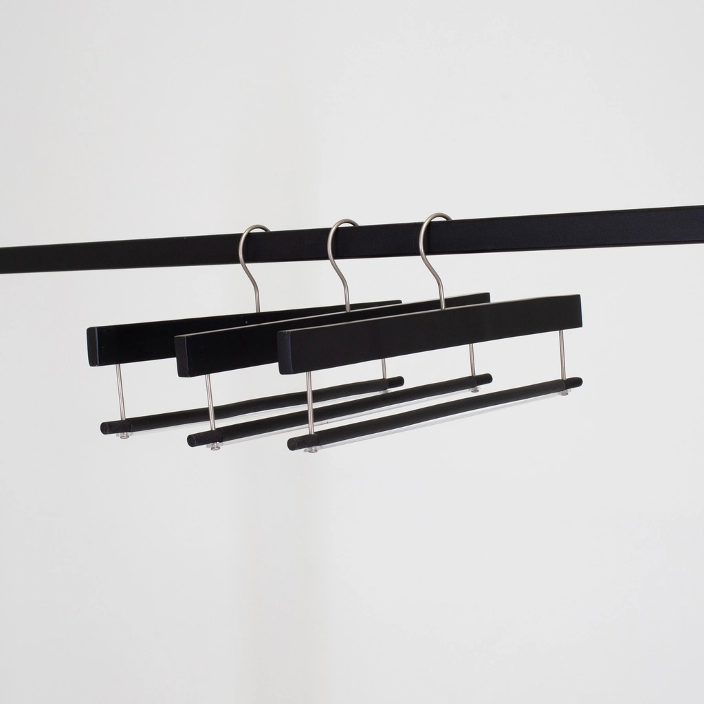 Zwarte kleerhanger voor broeken / rokken, 36 cm breedte, nikkel haak - doos van 100 stuks.