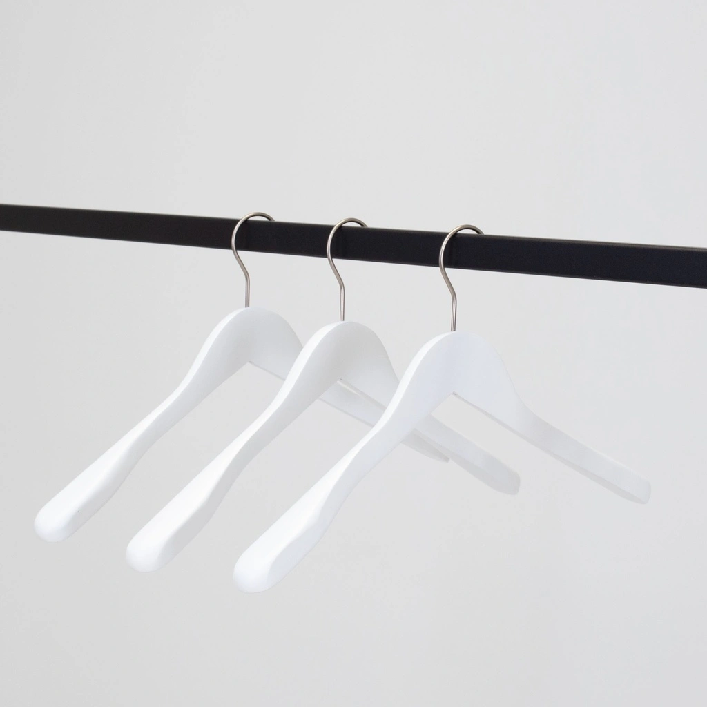 Gvrmd Klhanger, lotushout, haak in nikkel, wit mat - doos van 50 stuks