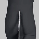 Lopende volslanke sport dames mannequin, grafiet grijs, gestilleerd hoofd, staande pose 32