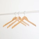 Kledinghanger lotushout naturel gelakt voor dames en heren kledij, met anti slip 44 cm breedte, blinkende haak - doos van 100 st