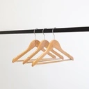 Kledinghanger met anti slip broeklat lotushout naturel gelakt voor kinderkledij, 35 cm breedte, blinkende haak - doos van 100 st