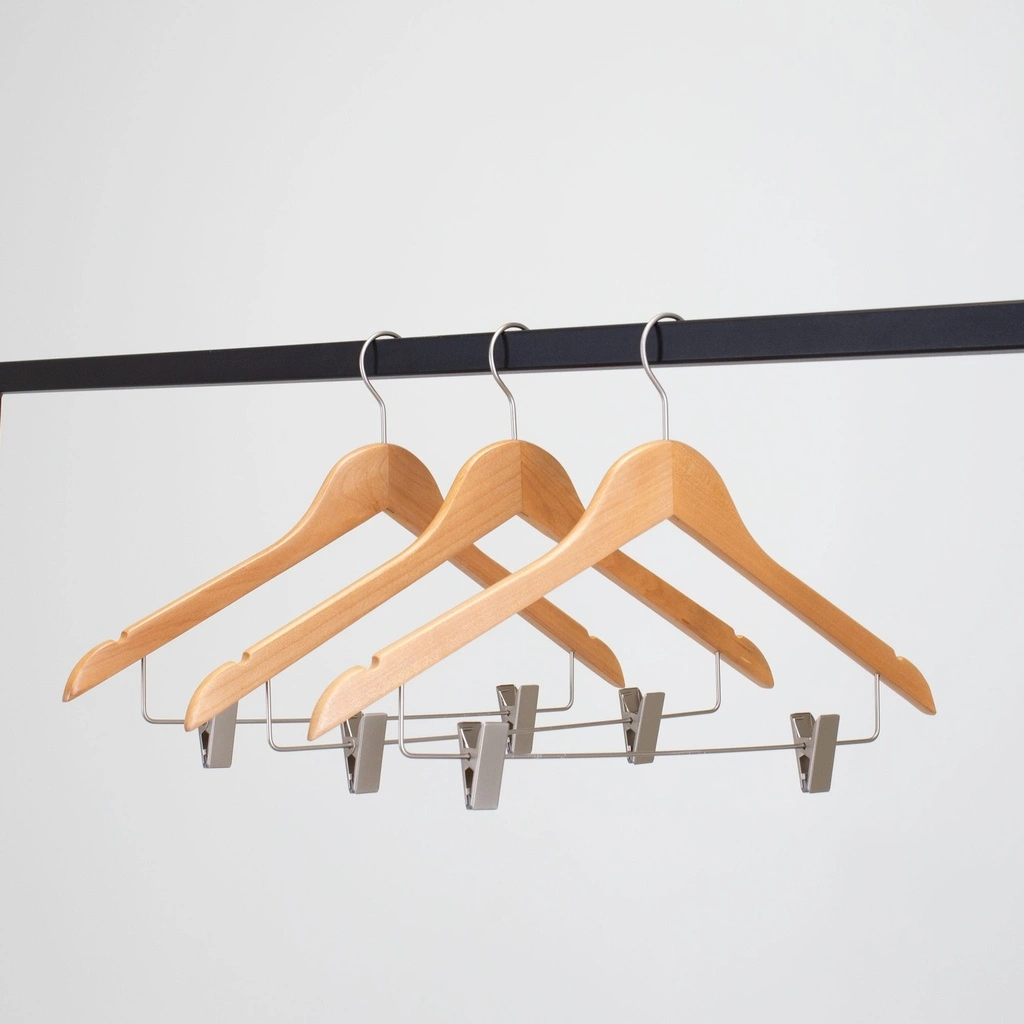 Kledinghanger met clips lotushout naturel gelakt voor dames en heren kledij, 44 cm breedte, matte haak - doos van 100 st