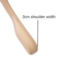 Beukenhout kledinghanger, recht, breedte 3 cm, lengte 44 cm, zwarte haak - doos van 50 stuks  