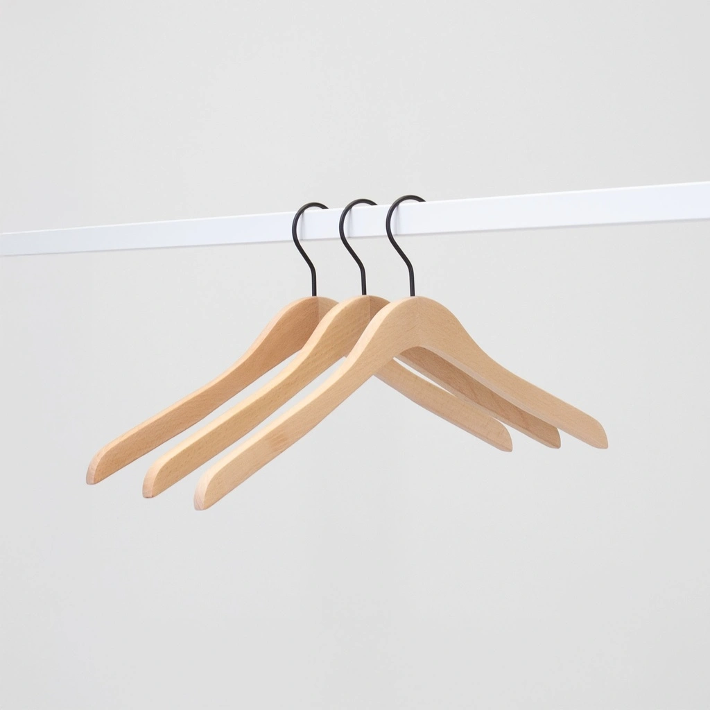 Beukenhout kledinghanger voor dames en herenkledij, 44 cm breedte, zwarte haak - doos van 50 stuks