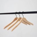 Beukenhout kledinghanger voor dames en herenkledij, 44 cm breedte, zwarte haak - doos van 50 stuks