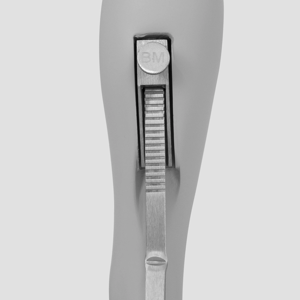 Sport mannequin kind, grijs, 12 jaar, abstract hoofd, staande pose 607