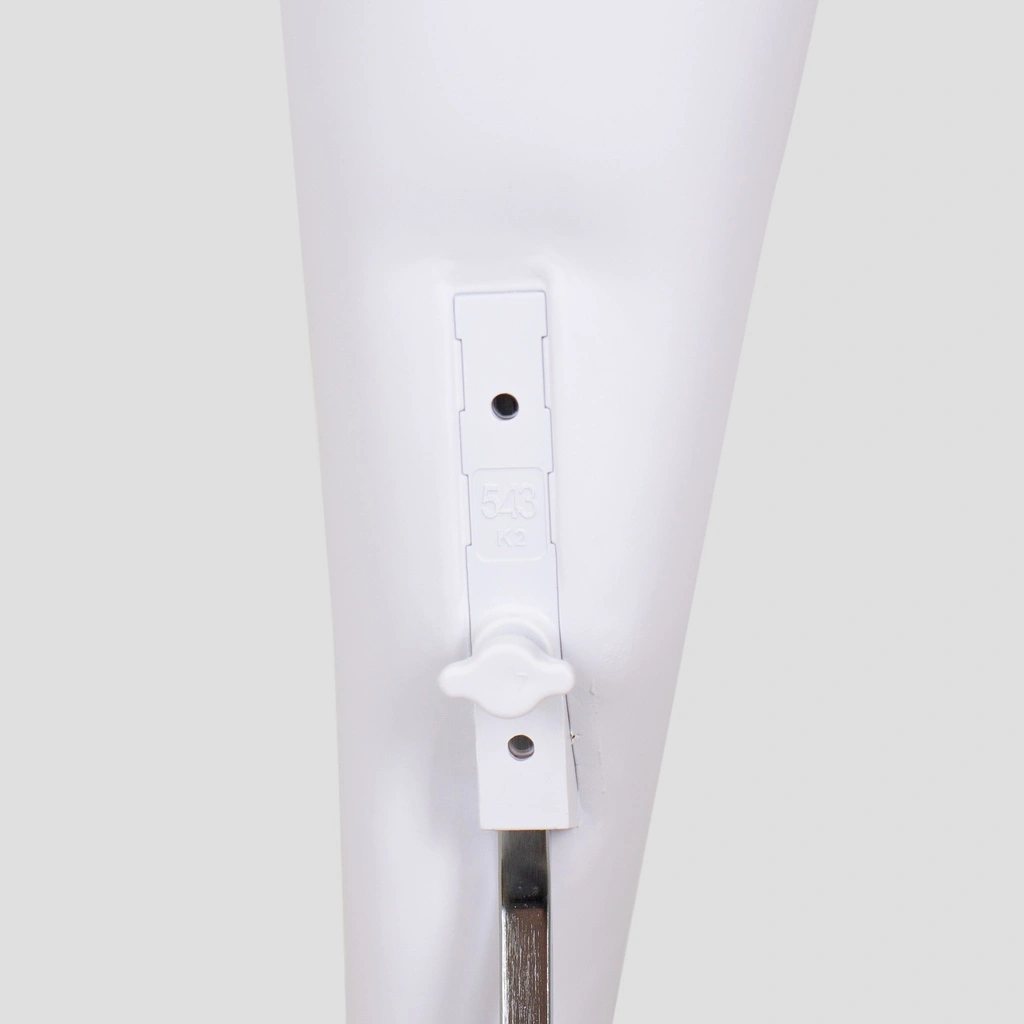 Onbreekbare heren mannequin, semi-abstract hoofd, recycleerbare mannequin uit ABS plastic, glanzend wit, pose 10