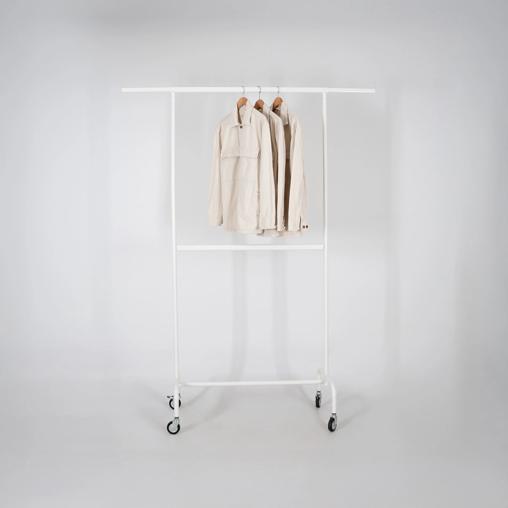 Kledingrek met vaste tussenbar, wit poederlak, 100 cm breed op wielen