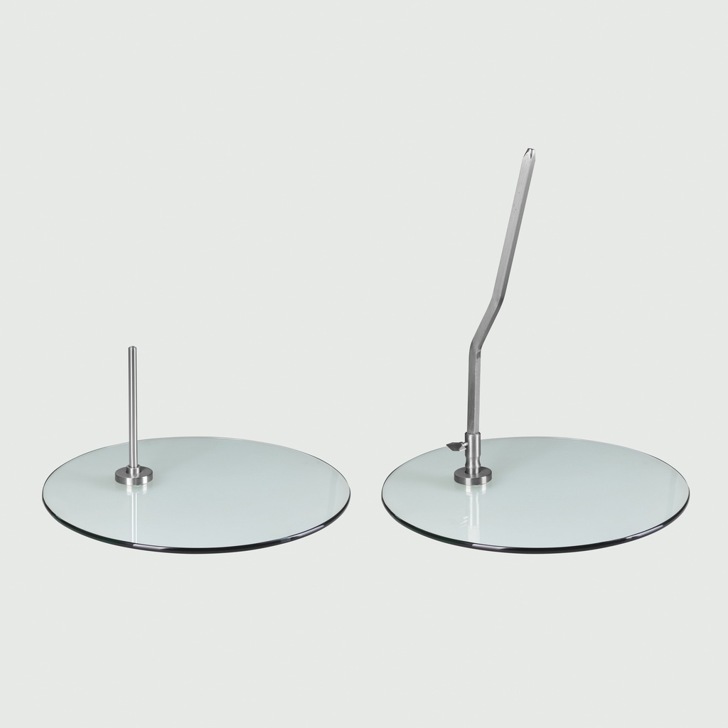 Witte dames etalagepop, abstract hoofd met neus en mond, glazen ronde voetplaat, pose 003