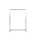 Stevig lang kledingrek, in vierkante metalen buis, geborsteld staal