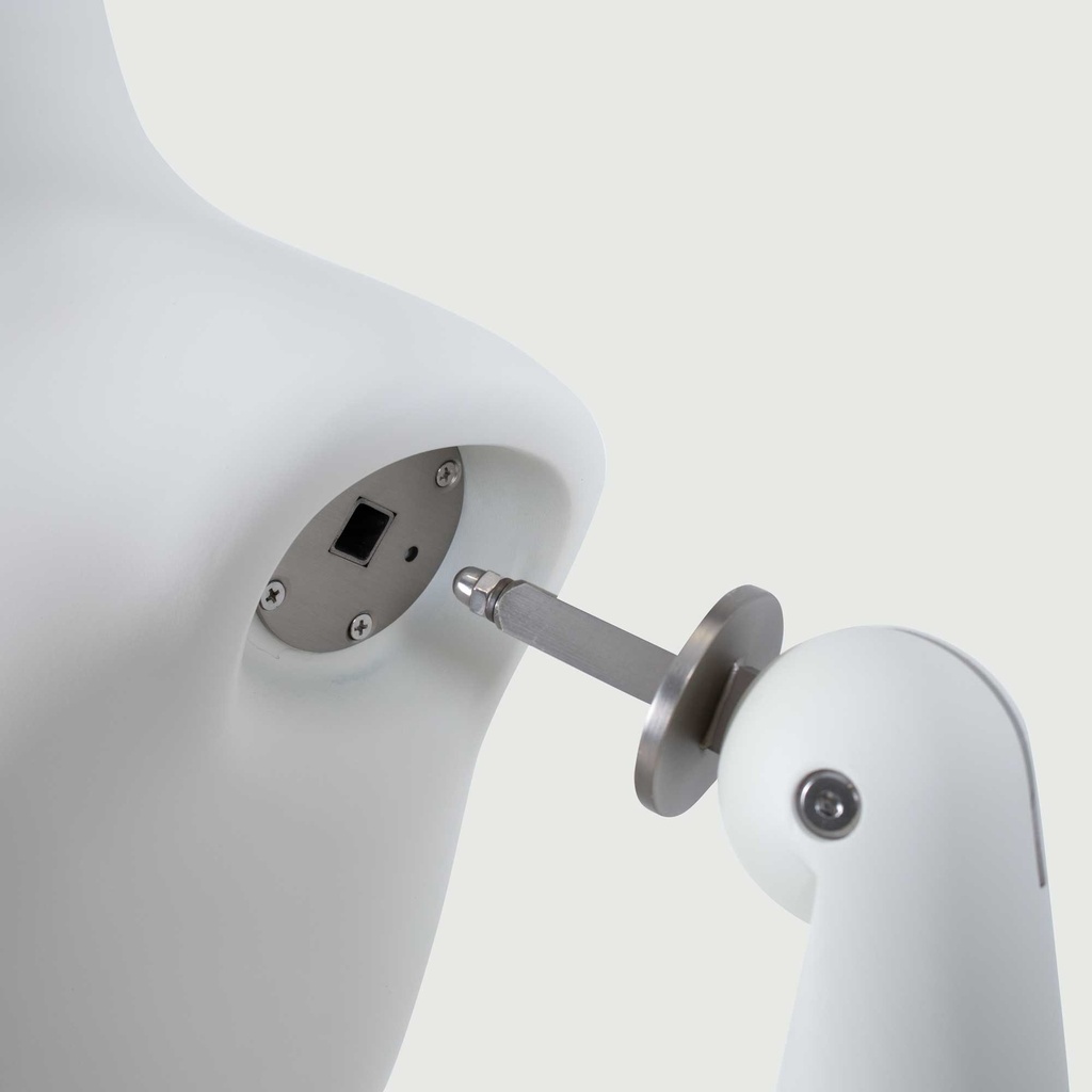 BINK - Elegant female mannequin, semi-abstract head, EU34, colour white, Mirror Mirror, seated pose FM003