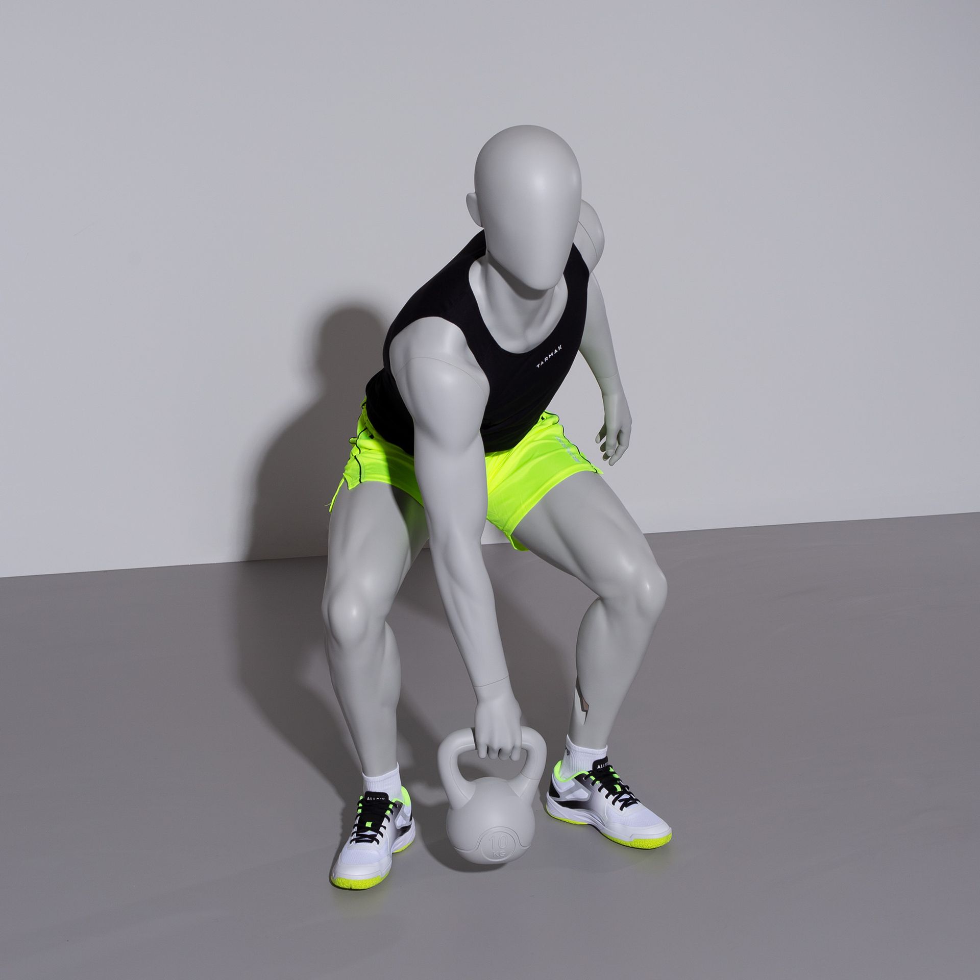 BINK - Kettlebell fitness sport mannequin, male, grey, abstract head, standing pose 315