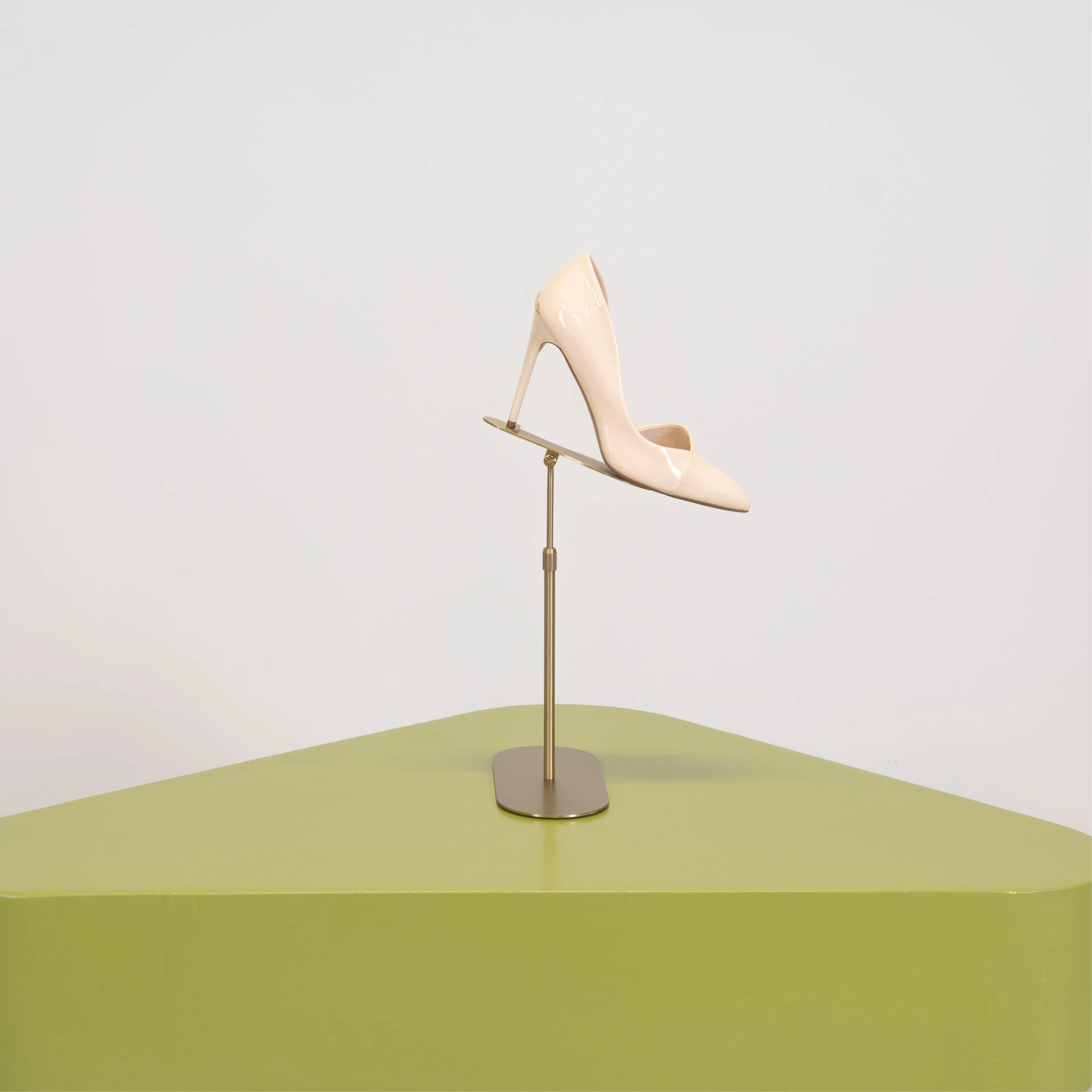 Schoenstaander, verstelbare hoogte, in goudkleurig geborsteld staal